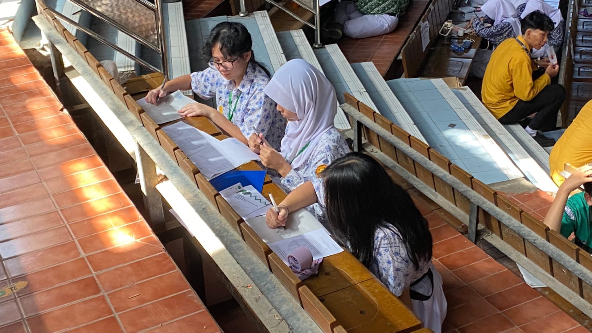 1 penyisihan